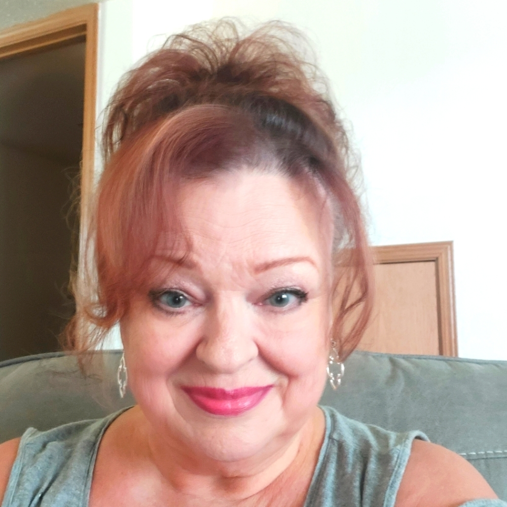 Meet your Posher, Lee